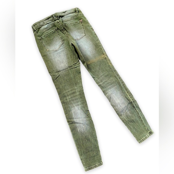 Nanette Lepore Nolita Skinny lightweight jeans. Size 2 - Picture 2 of 12